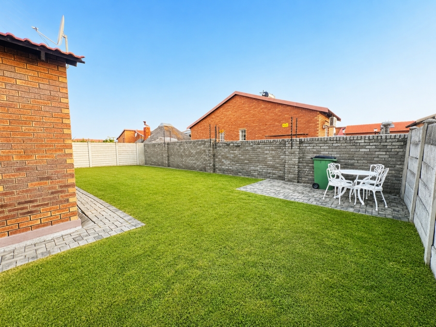 3 Bedroom Property for Sale in Waterval East North West
